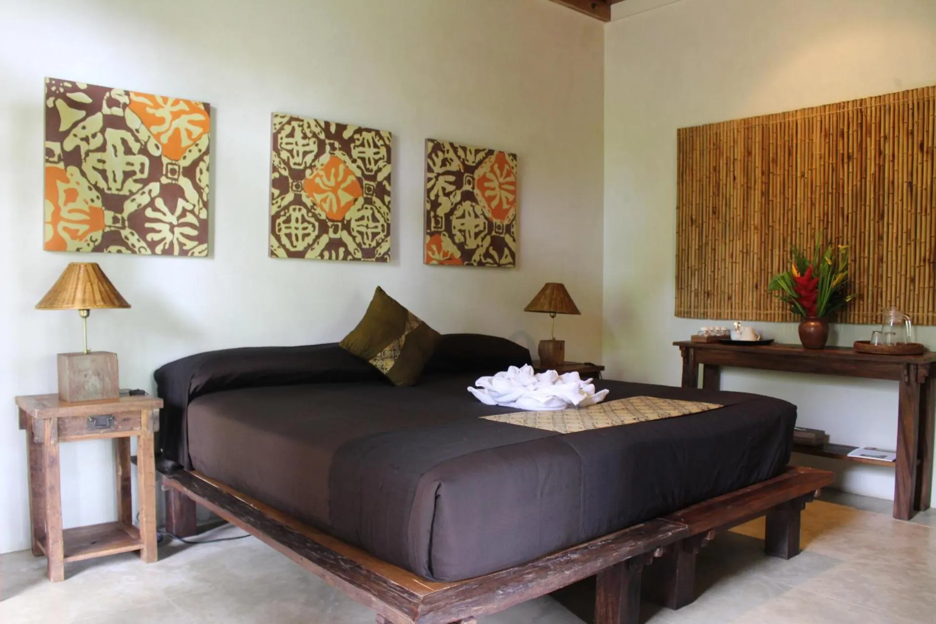 Deluxe Arjuna — Deluxe Room